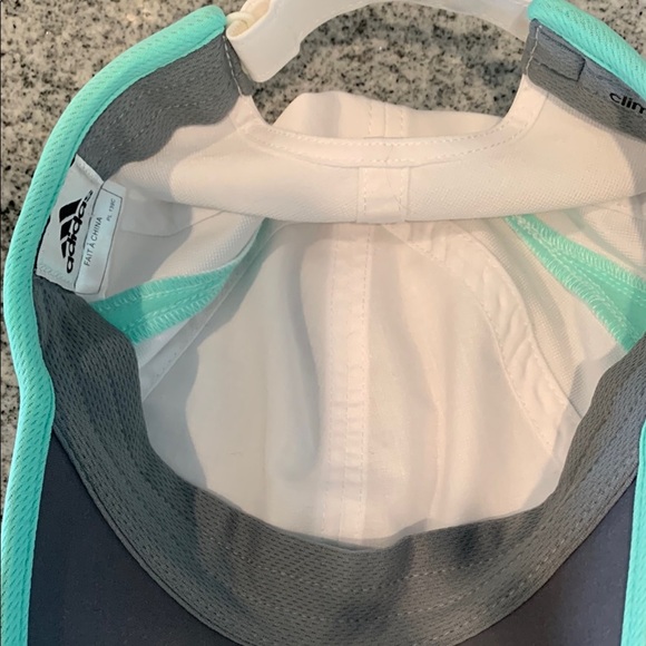Adidas White and Green Sports Cap - Picture 9 of 9